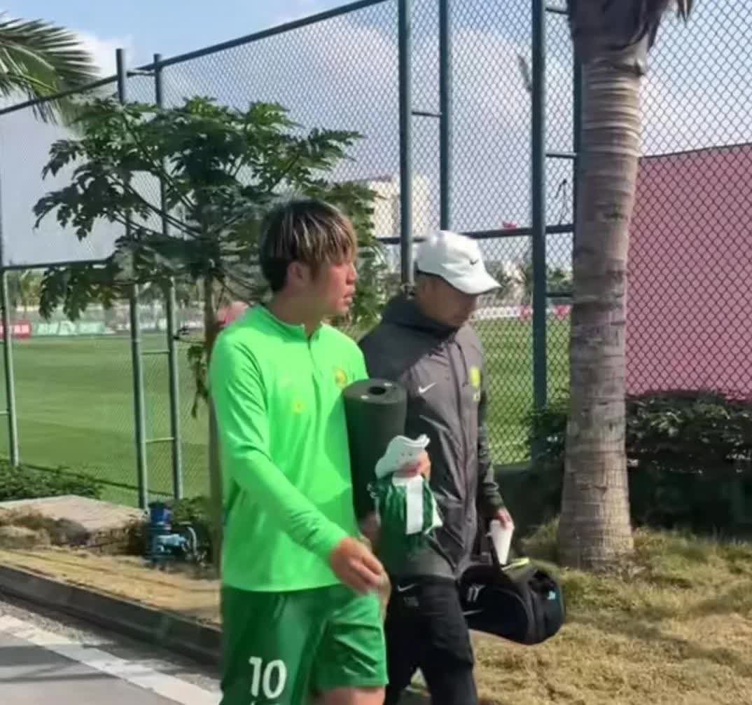 包含北京人和国安队主帅回忆赛场不甘示强差点奥巴长进的词条