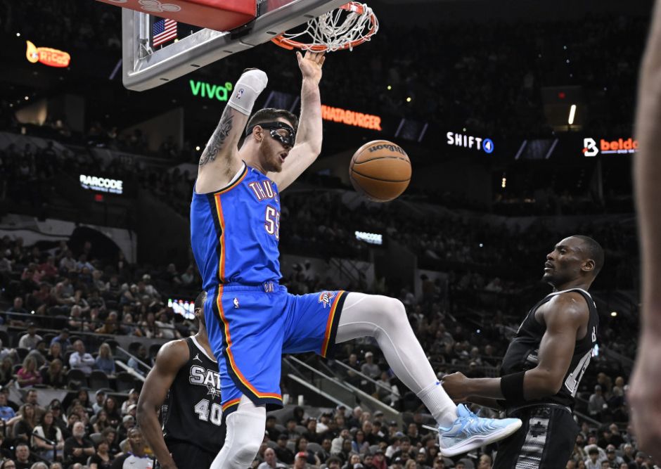 华体会官网-包含NBA季后赛开拓者再次战胜雷霆，领先系列的词条